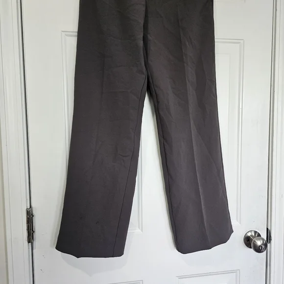 Aritzia Sonata  Wilfred Pants Size 4 Pants Made from Creppette Material Grey - Picture 8 of 12